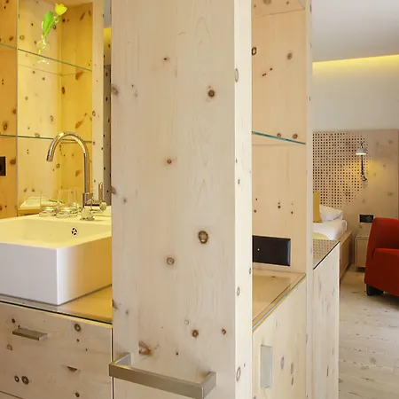 스테파니 4* 세인트모리츠